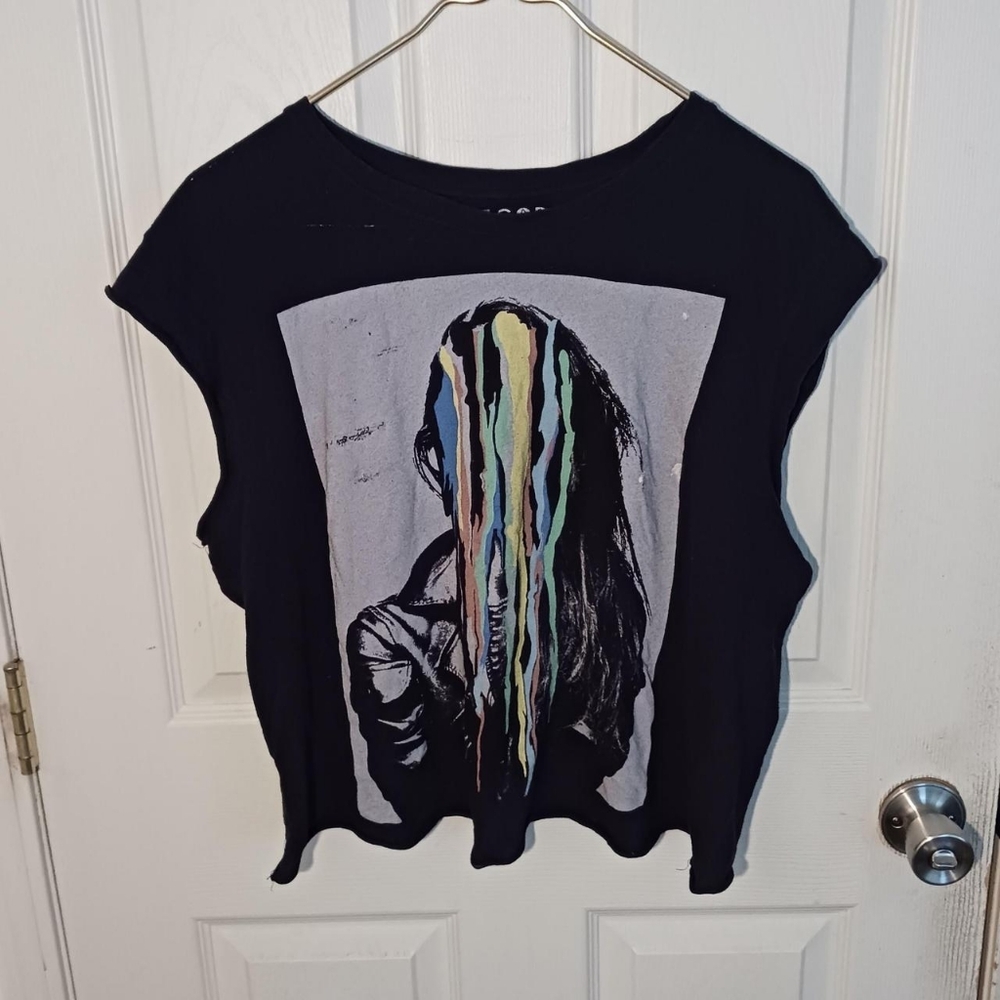 Women's Lost Gods Dangerous Streak Cropped Sleeveless T-shirt